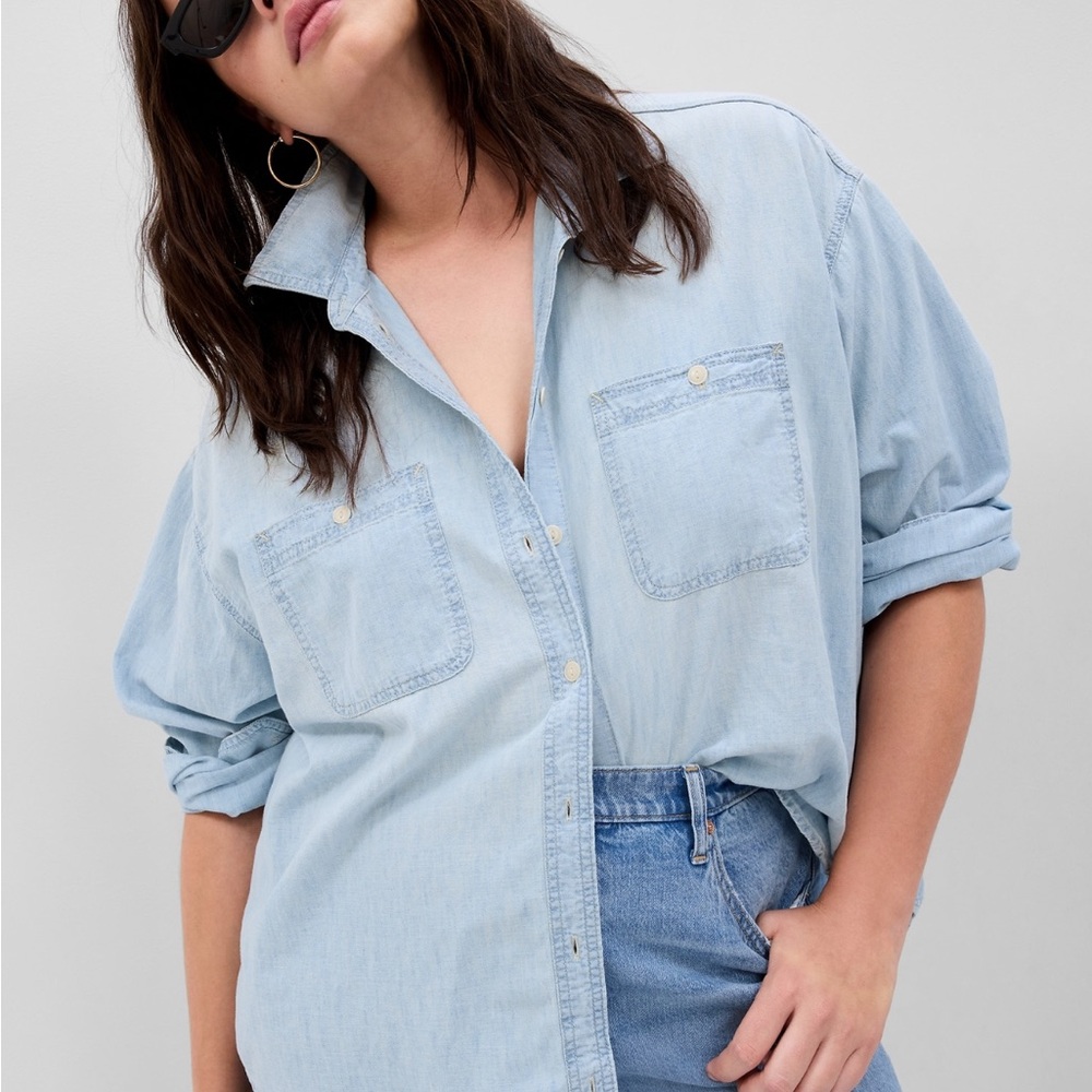 GAP Light Blue Button Down Shirt